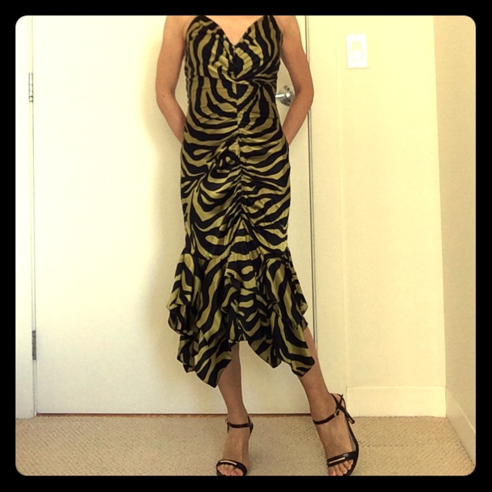 Black and yellow Zebra-striped mini dress